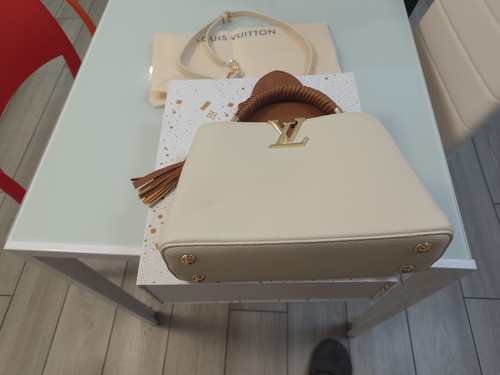 Luis vuitton - ,